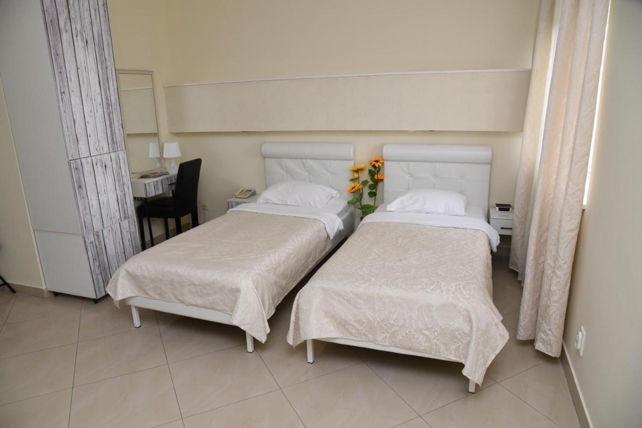 Garni Hotel Dash Novi Sad Ngoại thất bức ảnh