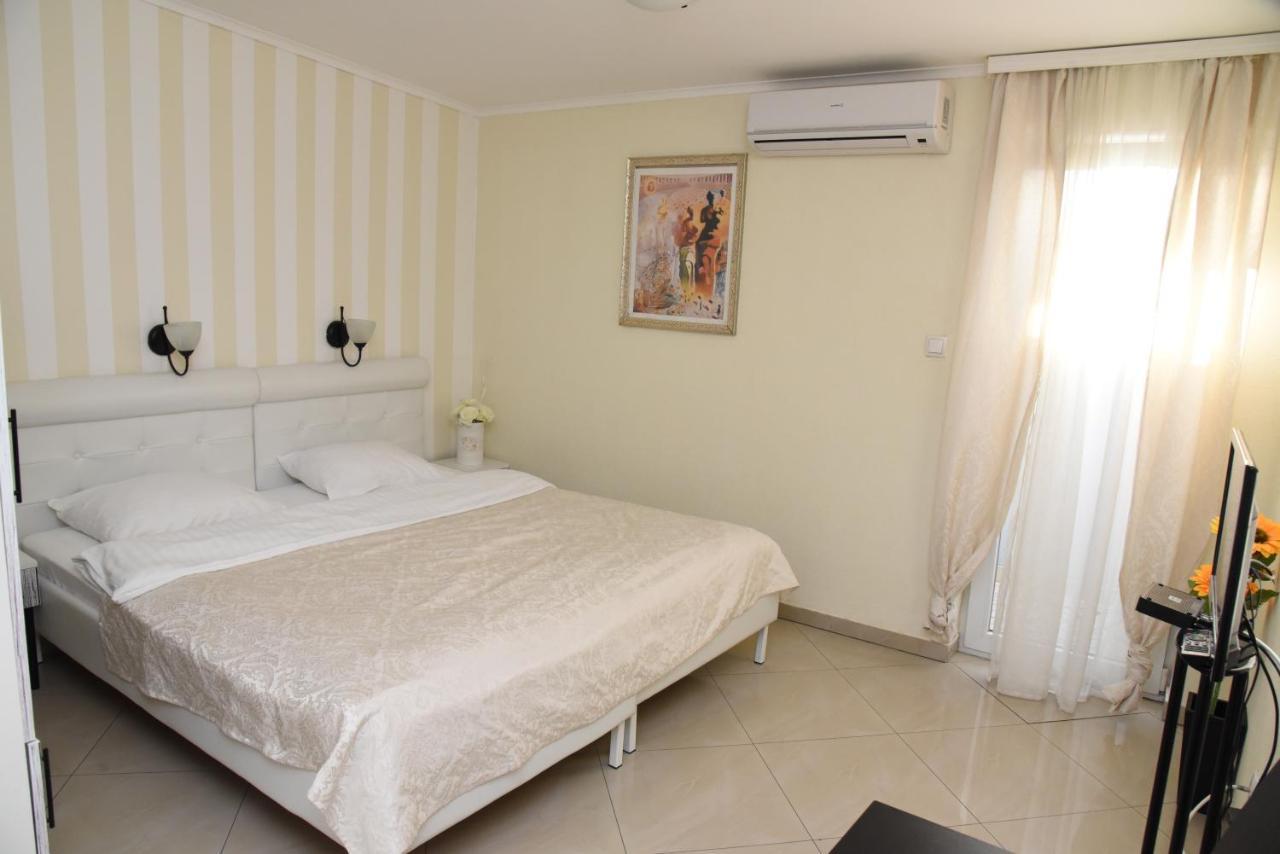 Garni Hotel Dash Novi Sad Ngoại thất bức ảnh